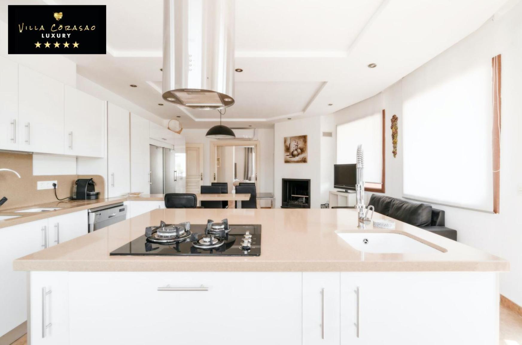 Corasao Luxury Villa *